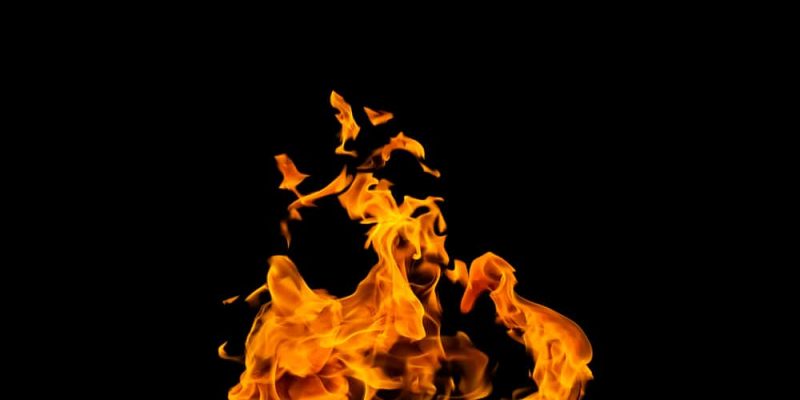 Weber Feuerstelle – tragbare Lagerfeuerromantik